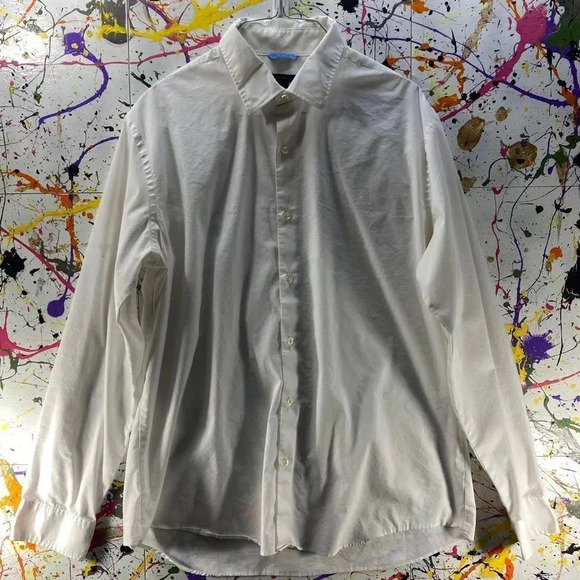 Van Heusen Slim Fit Button Down - Picture 1 of 2